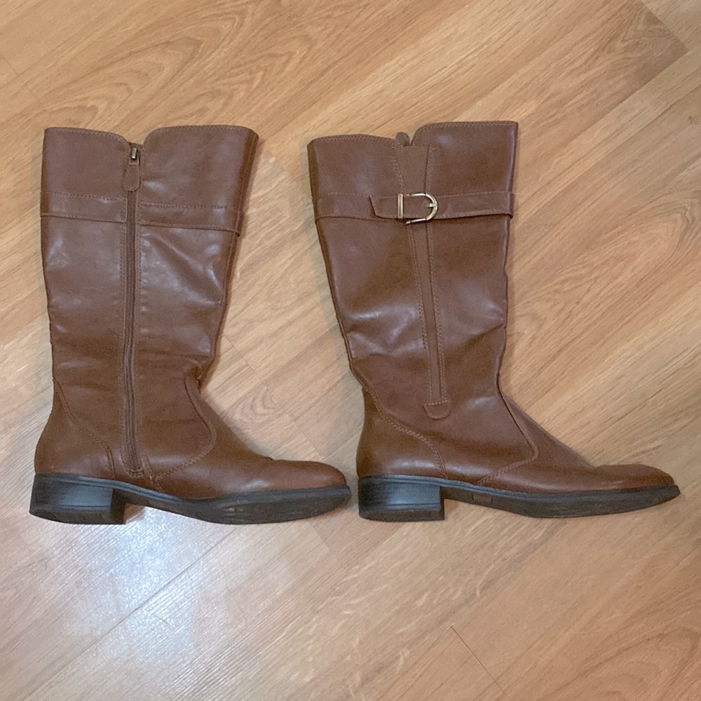 Life Stride Wide Calf boots. Good condition.
